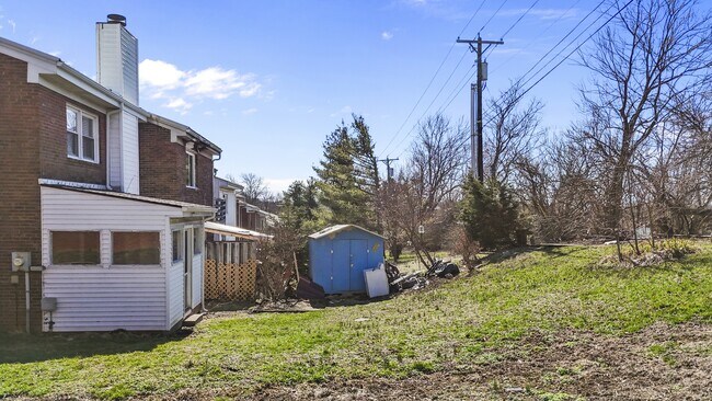 Foto del edificio - 1658 Foxhaven Dr