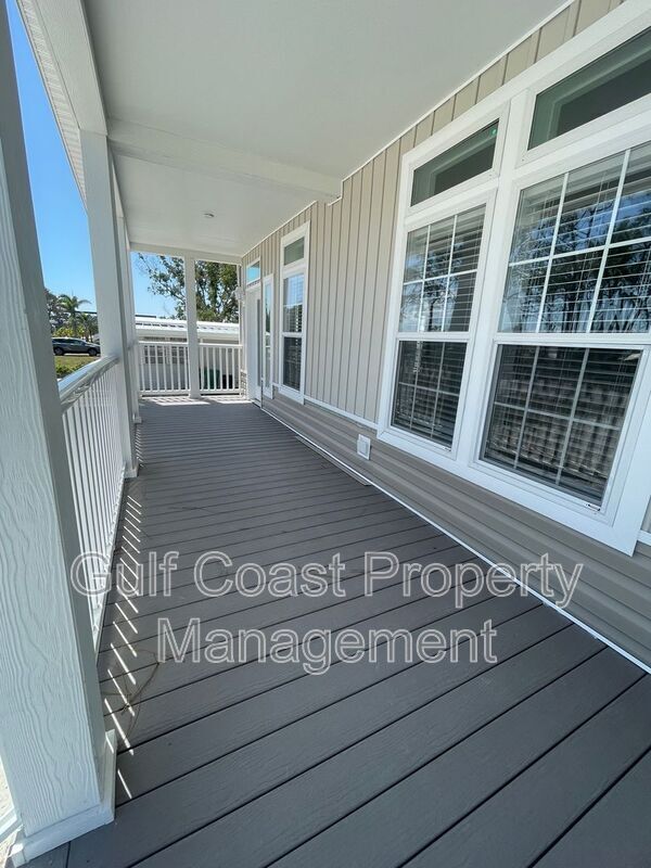 Foto del edificio - 3200 Holly Ave