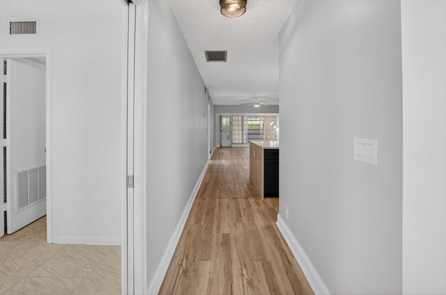 Building Photo - 2401 Del-Aire Blvd