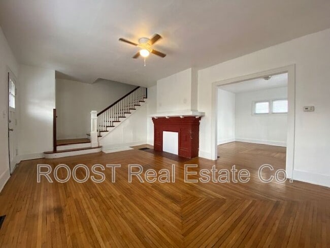 Building Photo - 1725 N Limestone St