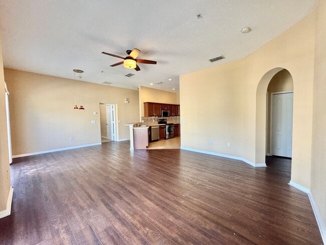 Foto del edificio - 6464 S Goldenrod Rd