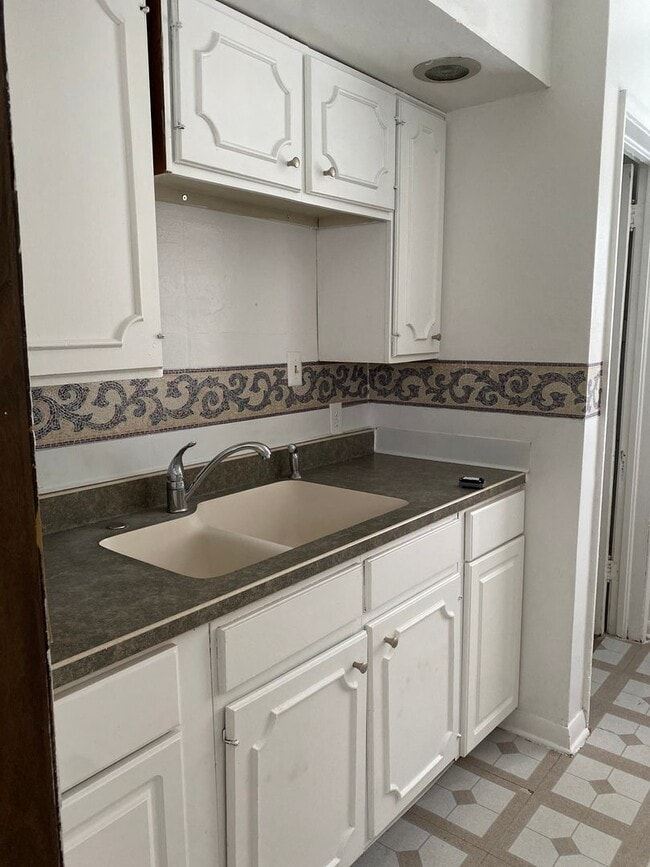 Foto del edificio - 624 Dundee Ave