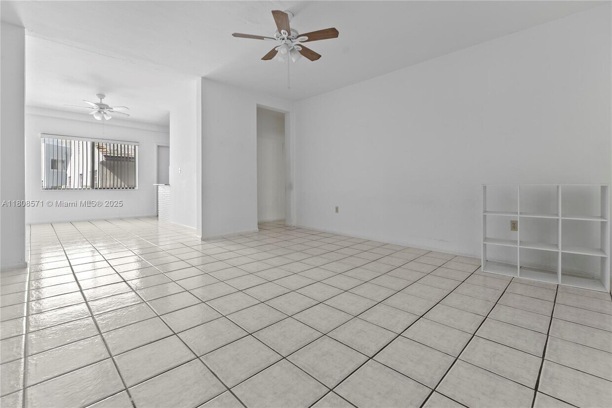 Foto principal - 1165 Marseille Dr