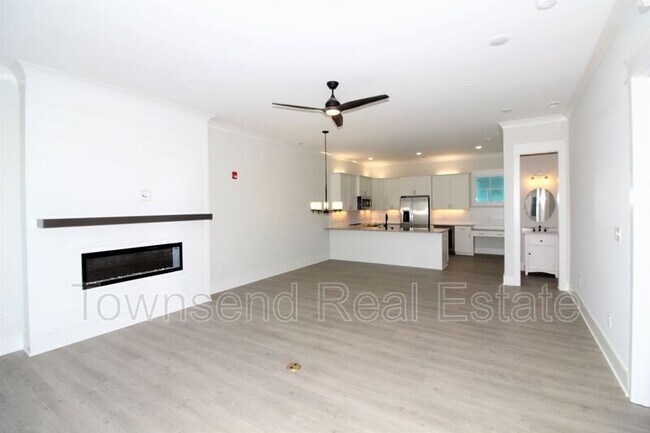 Foto del edificio - 209 Fairway Dr