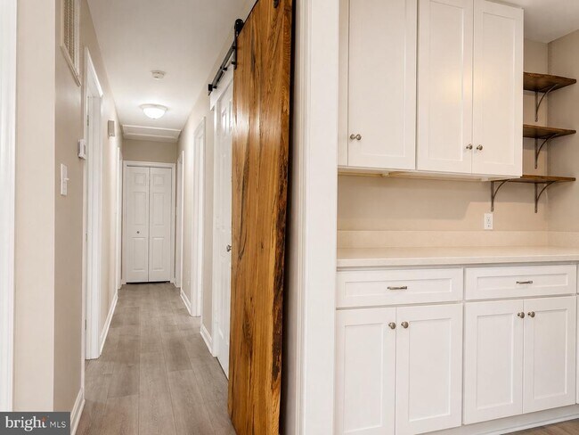 Foto del edificio - 15 English Oak Cir