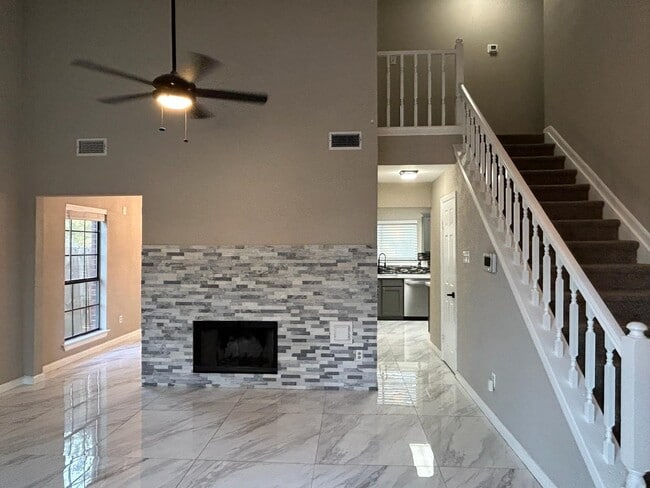 Foto del edificio - 14210 Orchard Farms Ln