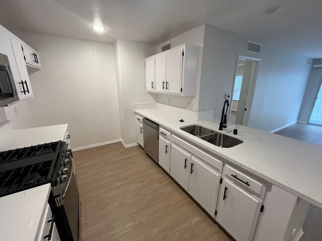 Foto del interior - 1945 Glendon Avenue