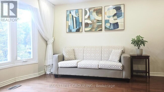 Photo du bâtiment - 24 Beasley Dr