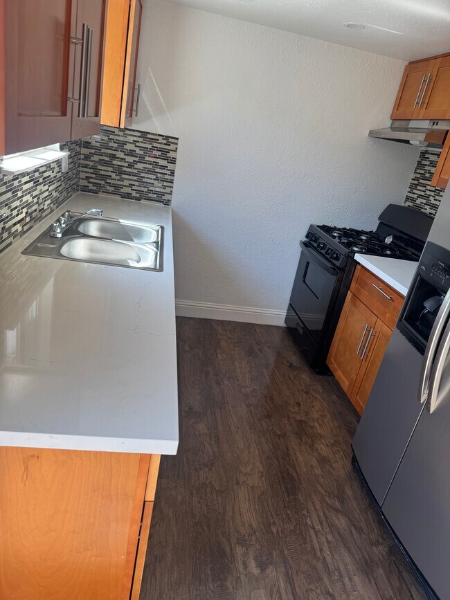 Foto del edificio - 9527 Kelley Dr