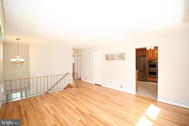 Building Photo - 5724 Nevada St