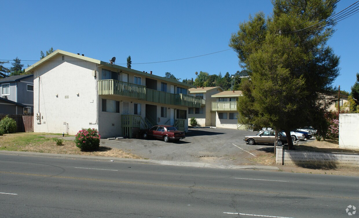 Primary Photo - 2131 Sacramento St