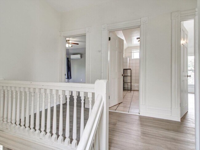 Foto del edificio - 614 E 23rd St