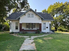 Building Photo - 1817 Edward Ave