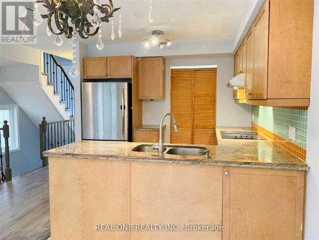 Photo du bâtiment - 1850 Kingston Rd