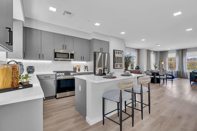 Floorplan - Woodland Square at Park Ridge