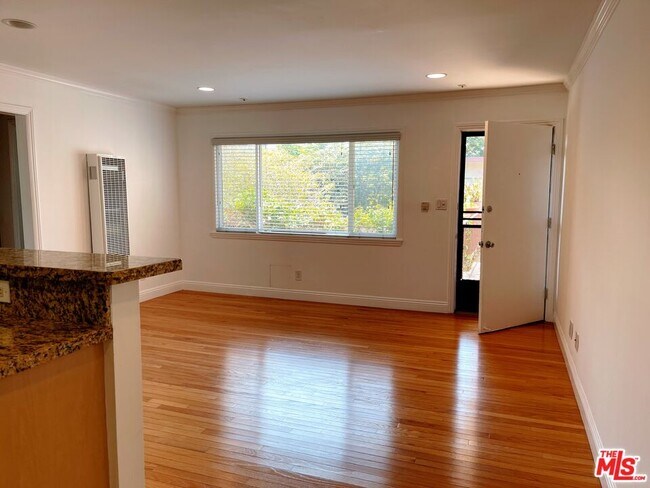 Foto del edificio - 309 Broadway St