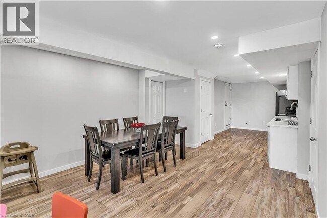 Building Photo - 916 Dunnigan Ct