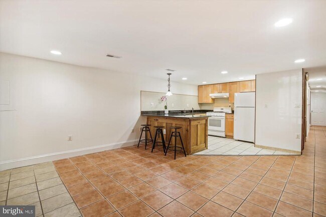 Foto del edificio - 1116 Monroe St NW