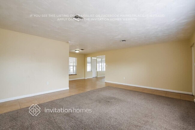 Foto del edificio - 411 W Charlotte Ave