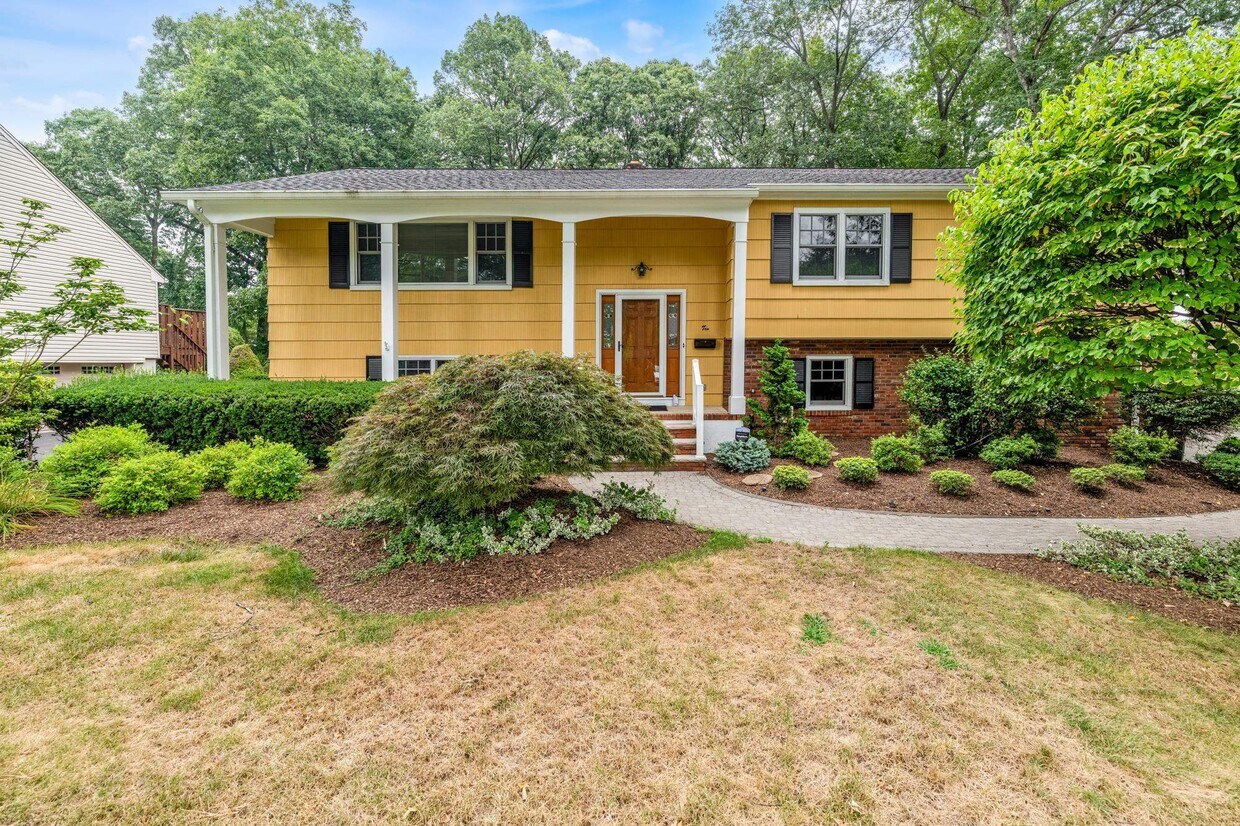 Foto principal - 10 Lyncrest Dr