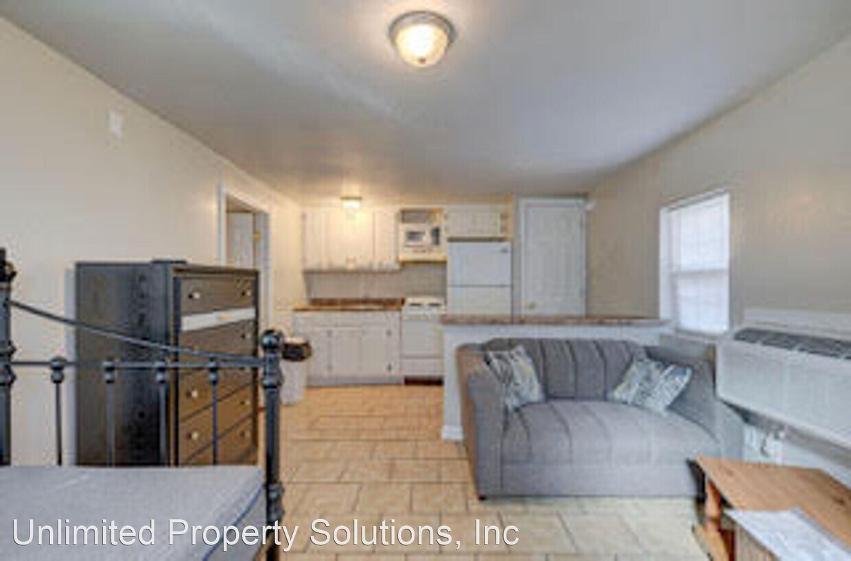 413 S Dudley St, Burgaw, NC 28425 House Rental in Burgaw, NC