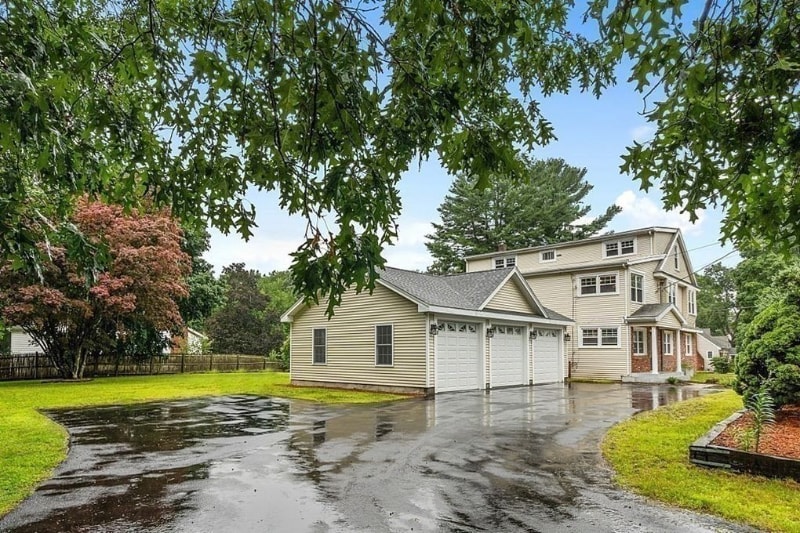 Primary Photo - 212 W Plain St