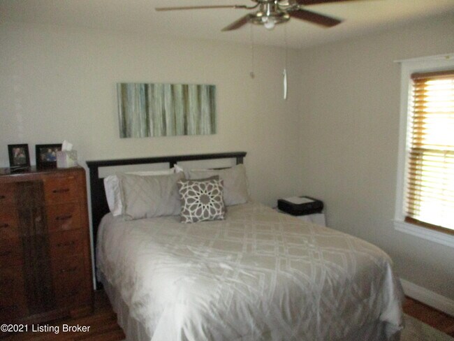 Building Photo - 3342 Dayton Ave