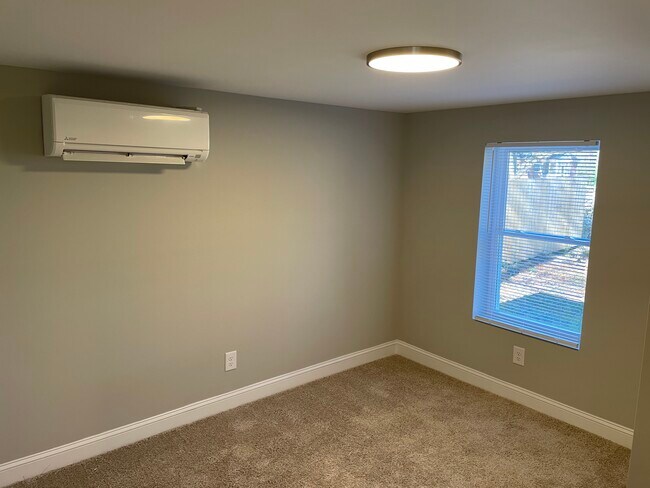 Foto del edificio - 3345 E Ridge Rd