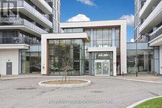 Building Photo - 9608-9608 Yonge St
