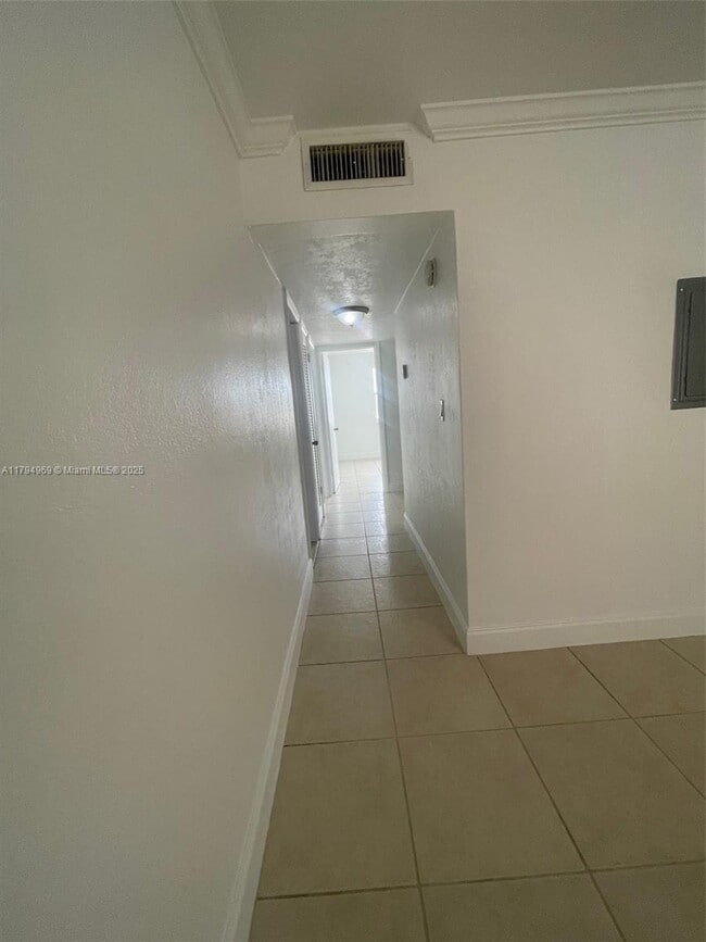 Foto del edificio - 11195 SW 1st St