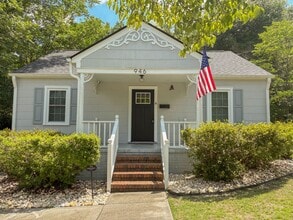 Building Photo - 946 McKimmon Rd