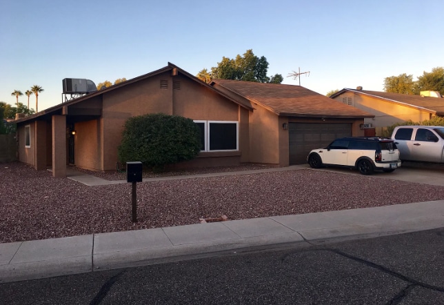 Primary Photo - 2308 W Betty Elyse Ln