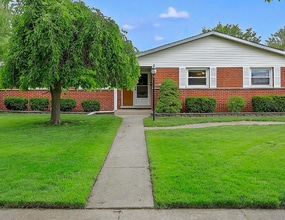 644 Patricia Ln