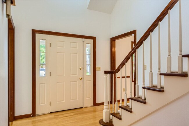 Foto del edificio - 5218 Mcmurry Ave