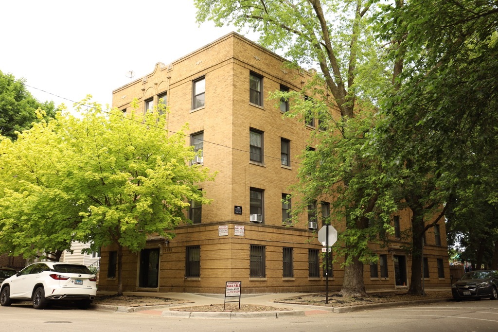 Foto principal - 2535 N Seminary Ave