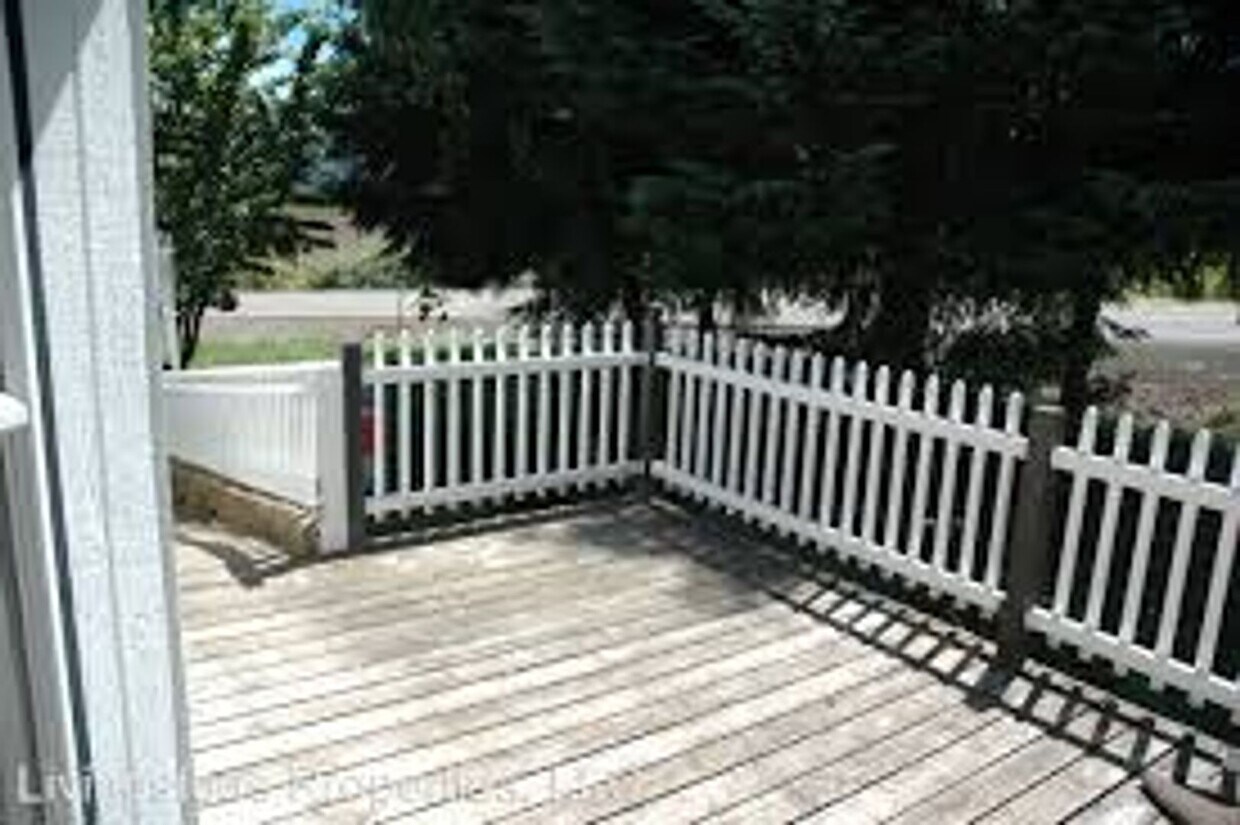 Foto del edificio - 4+ bdrm Country Home