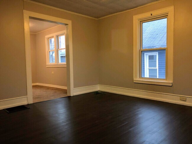 Building Photo - 446 Spring NE- Single family home in Midtown