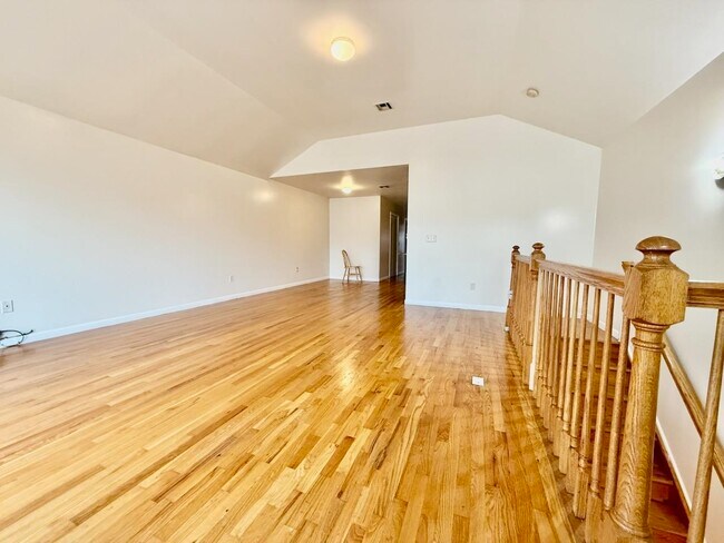 Building Photo - 45 Terhune Ave