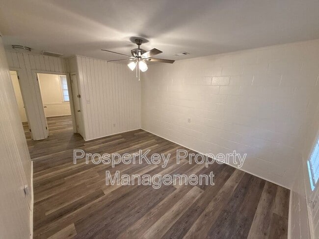 Foto del edificio - 1436 Brewer Ave