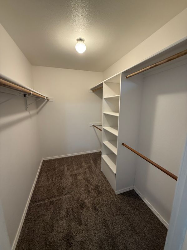Foto del edificio - 553 S Workland Ln