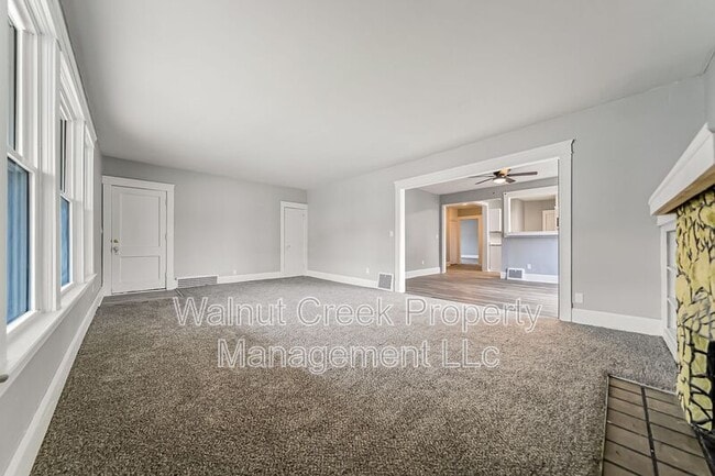 Foto del edificio - 839 Allison Ave