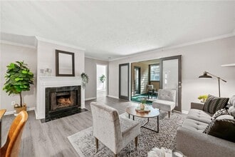 Building Photo - 705 Beaufort Cir