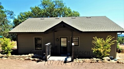 Building Photo - 2813 Bardy Rd