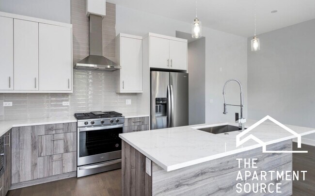 Foto del edificio - 2139 W Madison St