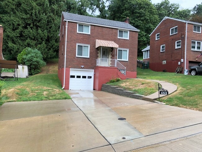 Building Photo - 453 Greenlee Rd