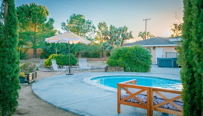 Building Photo - 58397 El Dorado Dr