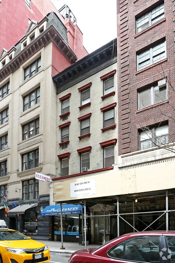 Foto del edificio - 31 E 30th St
