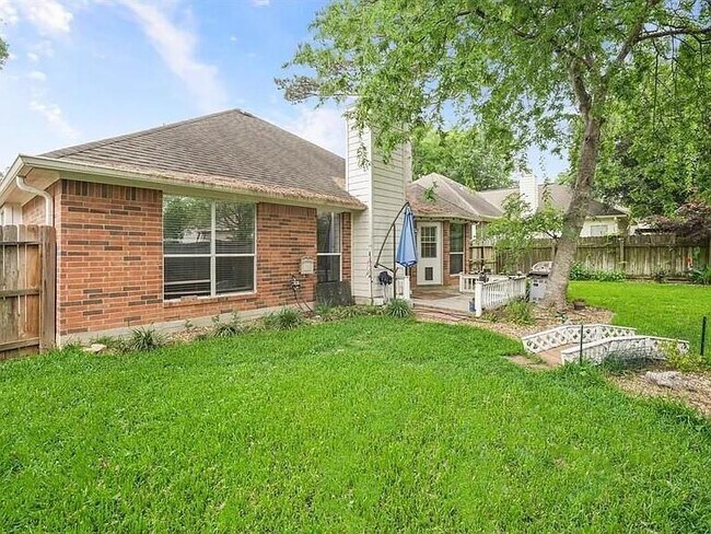 Foto del edificio - 3414 Nottingham Ln