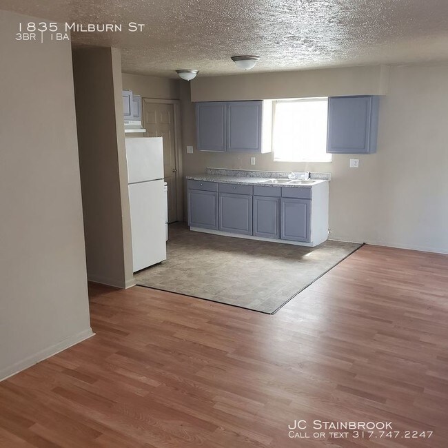 Building Photo - Near NW 3BR House w/Attached Garage!