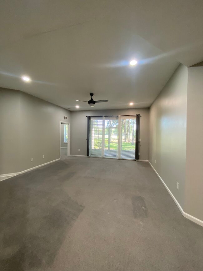 Family Room - 785 Oakleaf Plantation Pky